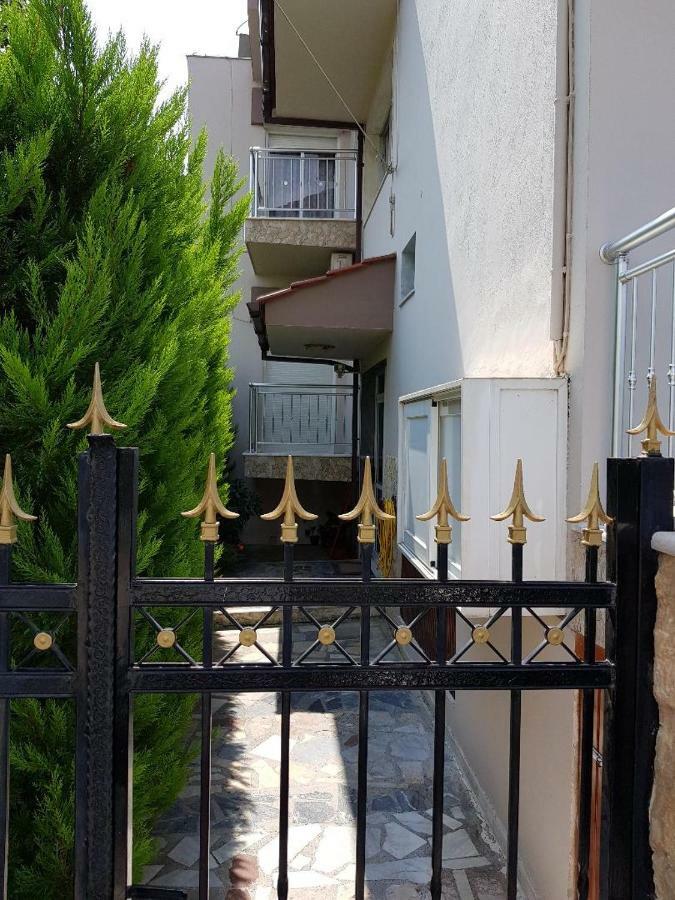 Dimitris Apartments Nea Plagia Ngoại thất bức ảnh