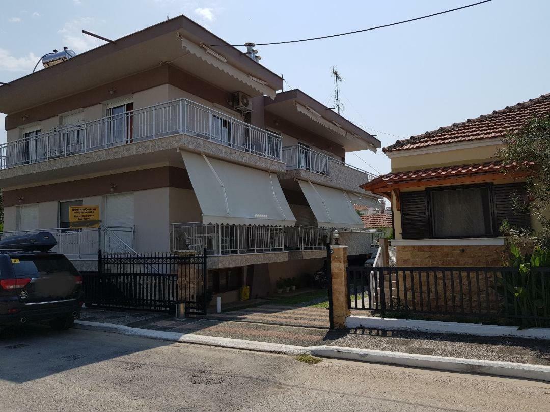 Dimitris Apartments Nea Plagia Ngoại thất bức ảnh
